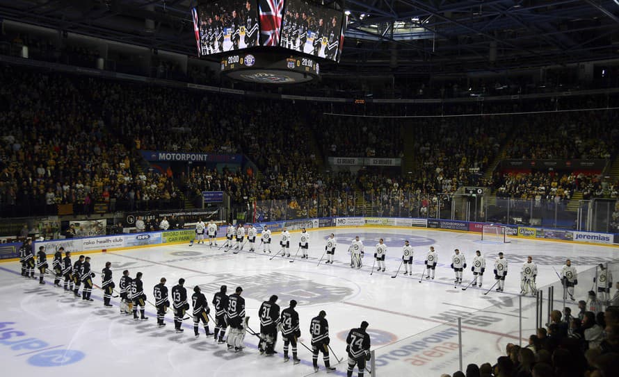 Anglický hokejový tím Nottingham Panthers v sobotu vyradil dres s číslom 47.