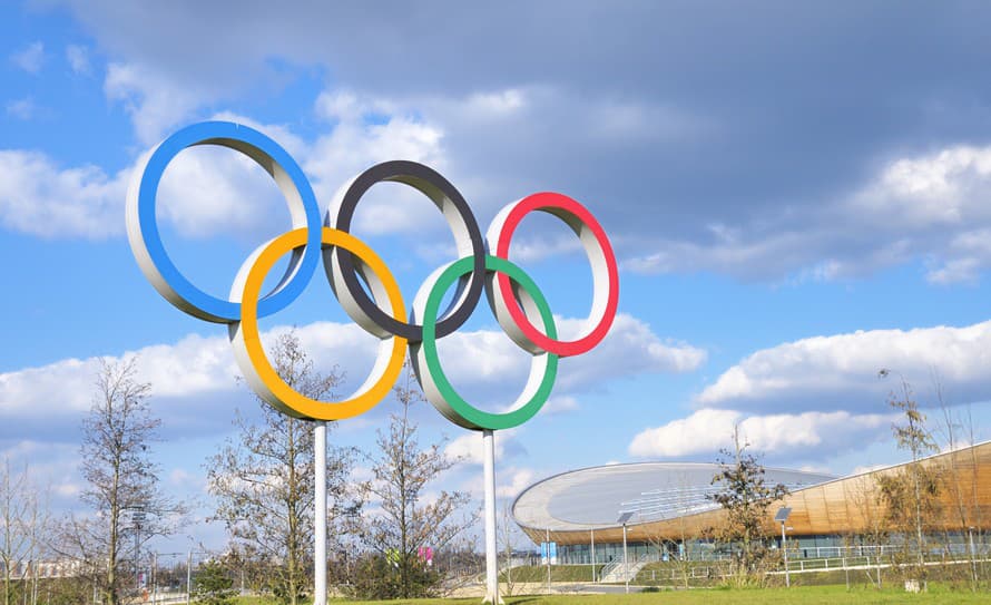 Zástupcovia medzinárodných športových federácií a národných olympijských výborov vyzvali MOV, aby sa ruskí a bieloruskí športovci mohli ...