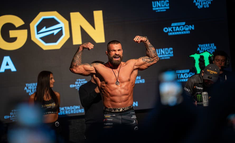 Organizácia Oktagon MMA priniesla fanúšikom rebríček najlepších bojovníkov bez ohľadu na váhovú kategóriu.  Rebríček zostavili novinári. 
