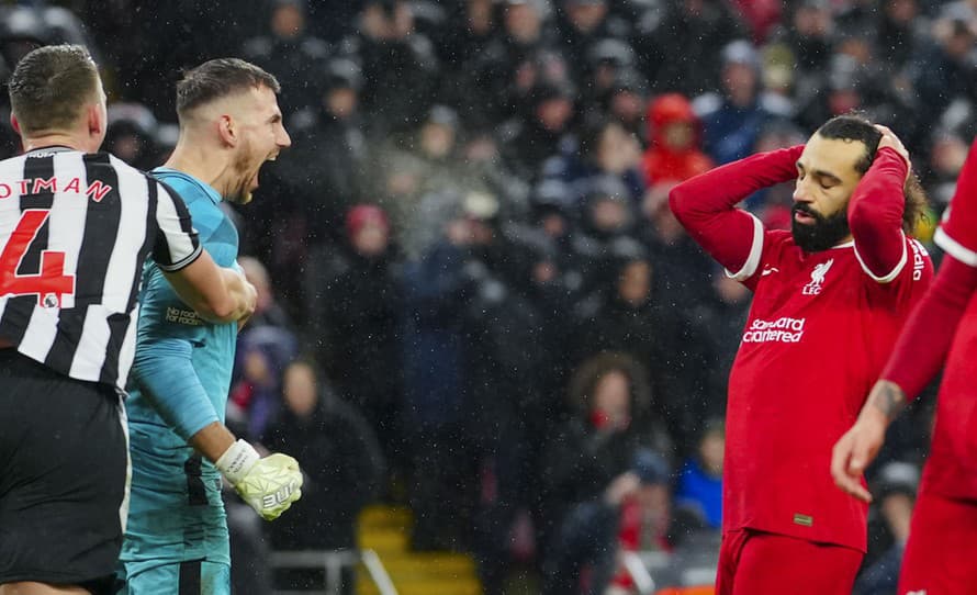  V novoročnom zápase 20. kola anglickej futbalovej Premier League zvíťazil FC Liverpool nad Newcastlom United 4:2 a upevnil si post lídra ...