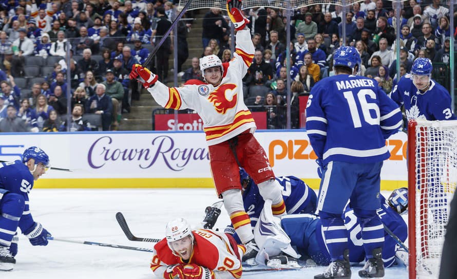 Slovenský hokejový útočník Martin Pospíšil (24) sa v zápase jeho Calgary Flames proti Philadelphii Flyers blysol nádhernou gólovou ...