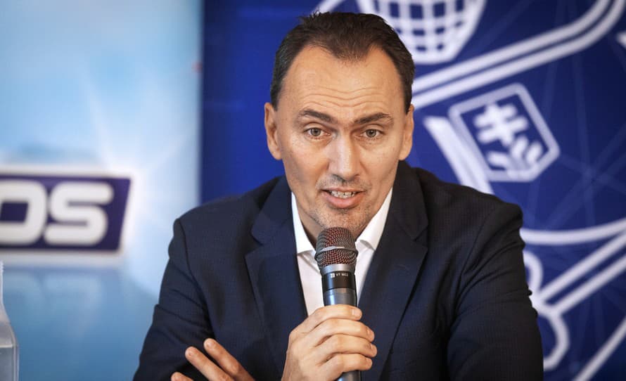 Miloš Radosa, ktorý je predsedom predstavenstva hokejového klubu Dukla Trenčín oznámil v prvý deň nového roka svoj odchod z klubu.