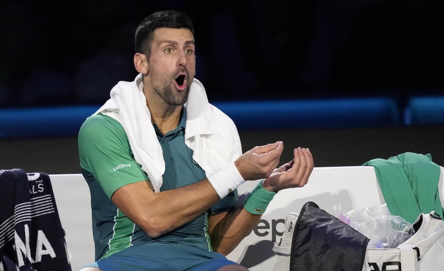 Bývalý austrálsky tenista John Alexander obvinil Novaka Djokoviča z toho, že neustále používa rovnaký trik na to, aby získal výhodu v ...