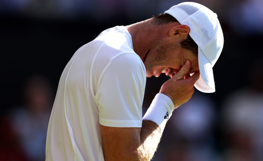 Britský tenista Andy Murray (36) podstúpil v roku 2018 operáciu bedrového kĺbu a do tela mu bol vložený kovový implantát.