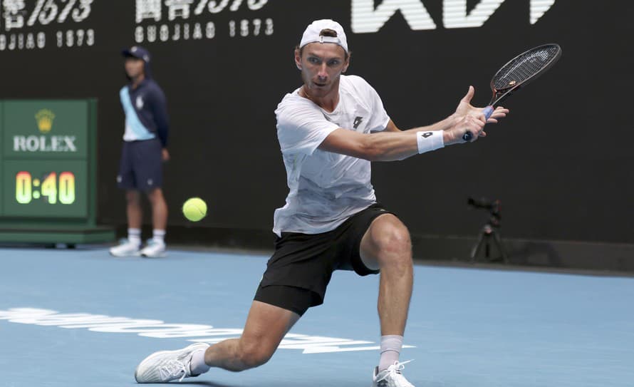 Slovenský tenista Lukáš Klein (25) nepostúpil do 3. kola dvojhry na grandslamovom turnaji Australian Open v Melbourne.