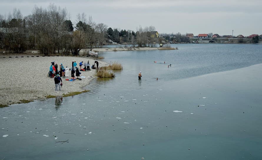 Slovenský pohár v zimnom plávaní sa chystá na svoje piate kolo, ktoré sa uskutoční na jazere Nové Košariská v Dunajskej Lužnej už tento ...