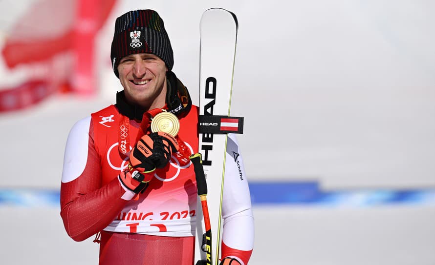 Bývalého rakúskeho lyžiara Matthiasa Mayera vo štvrtok zatkla polícia za neprispôsobivé správanie. Podľa agentúry APA sa tak stalo na ...