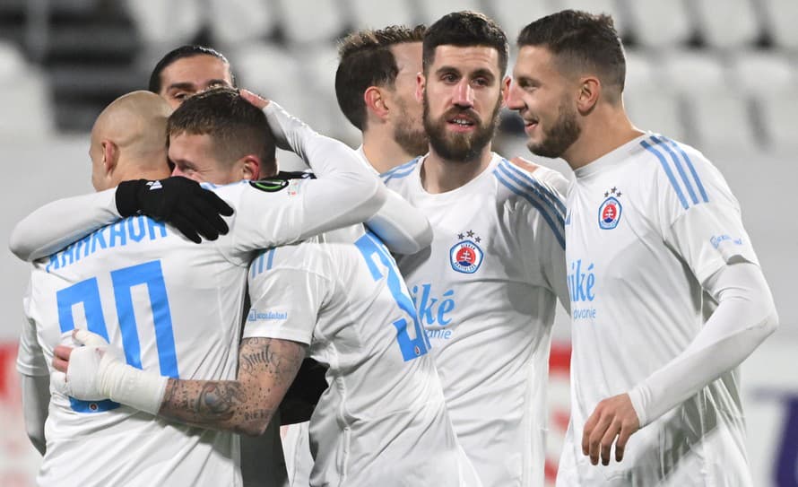 Futbalový Slovan má údajne záujem o 24-ročného futbalistu z českej najvyššej súťaže. 