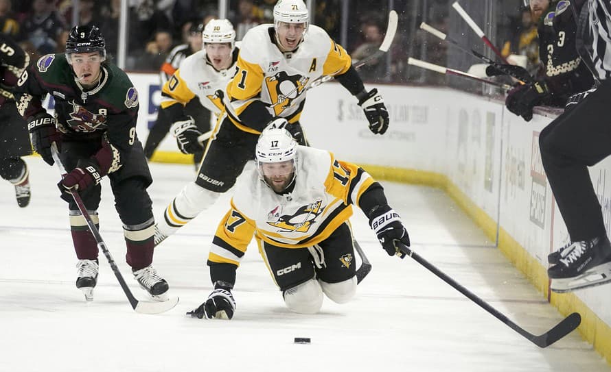 Pre hokejistov Pittsburghu Penguins to nemohlo dopadnúť horšie, keď sa v noci z pondelka na utorok stretli s Arizonou Coyotes. 