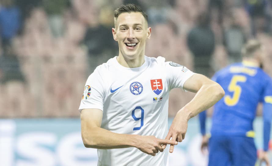 Aká napokon bude jeho budúcnosť? O slovenského futbalového reprezentanta Róberta Boženíka sa na prestupovom trhu strhol doslova boj. 