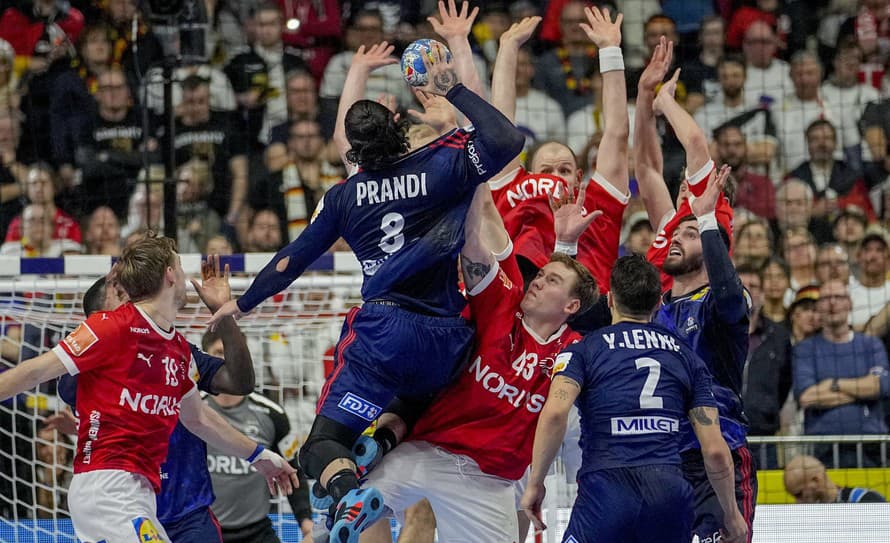 Hádzanári Francúzska získali svoj štvrtý titul majstrov Európy v histórii. V dramatickom nedeľnom finále v nemeckom Kolíne zdolali Dánsko ...