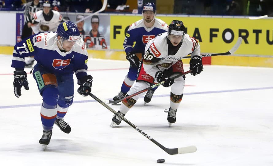 Slovenskí hokejoví reprezentanti zdolali v stredajšom prípravnom stretnutí dvojzápasu vo Zvolene výber Nemecka 5:2.