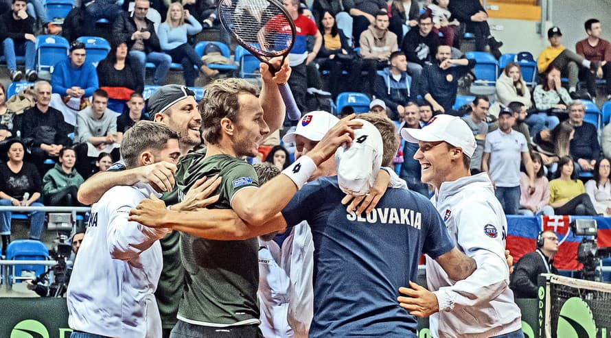 Je rozhodnuté! Slovenský tenisový zväz (STZ) sa vzdal šance na usporiadanie jednej zo skupín finálového turnaja Davisovho pohára. 