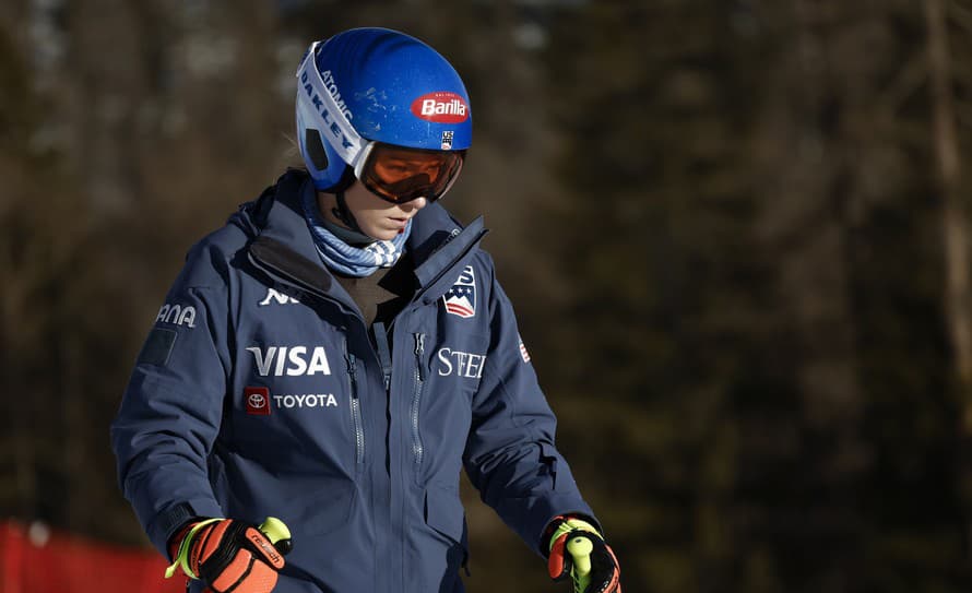 Americká lyžiarka Mikaela Shiffrinová sa po zranení kolena plánuje vrátiť do súťažného kolotoča na podujatí Svetového pohára vo švédskom ...