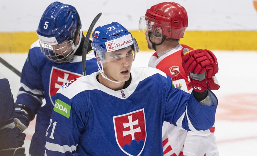 Slovenský zväz ľadového hokeja (SZĽH) nepočíta s útočníkom Adamom Ružičkom v nadchádzajúcich prípravných zápasoch a na MS 2024 v Česku.