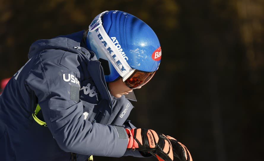 Americká lyžiarka Mikaela Shiffrinová sa po zranení kolena vráti do súťažného kolotoča na podujatí Svetového pohára vo švédskom Are (9.-10. ...
