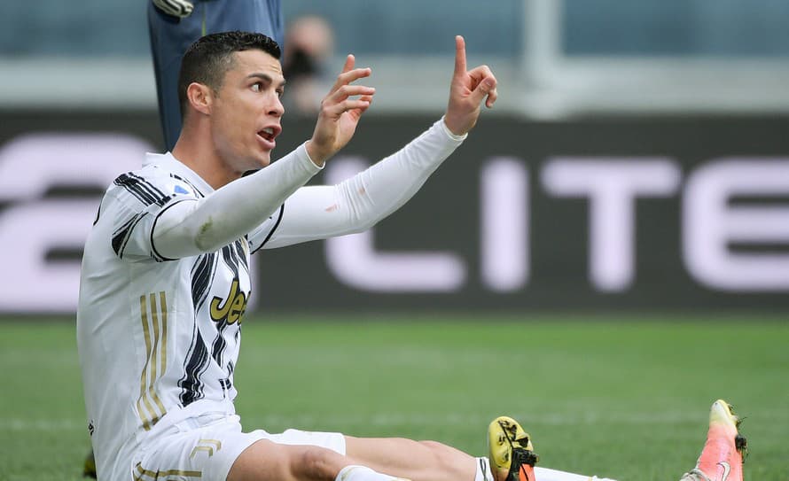Portugalský futbalista Cristiano Ronaldo (39) je známy tým, že svedomito pristupuje k tréningu. Napísali a vyrozprávali sa o tom rôzne ...