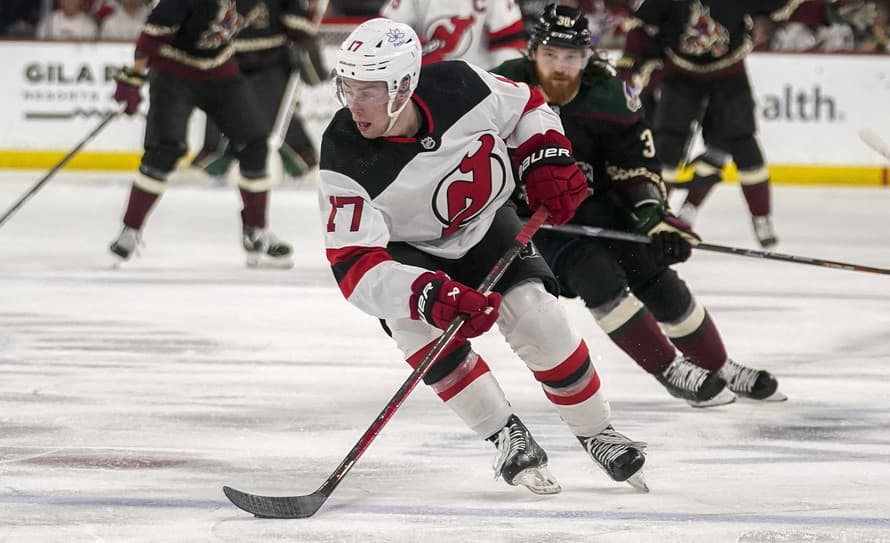 Hokejisti New Jersey Devils podľahli v nočnom zápase zámorskej NHL Vegas Golden Knights 1:3 a zaznamenali štvrtú prehru v uplynulých ...