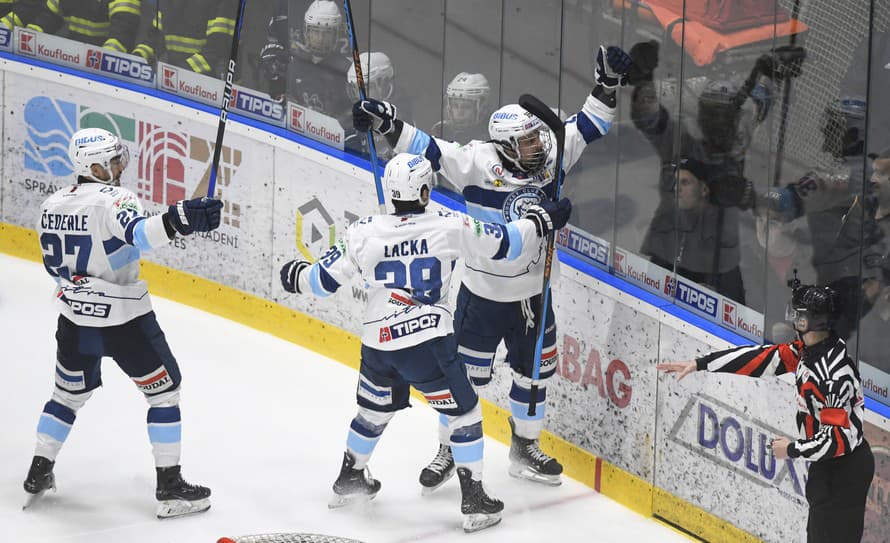 Hokejisti HK Nitra zvíťazili v druhom finálovom zápase play off Tipos extraligy na ľade HK Spišská Nová Ves 5:2.