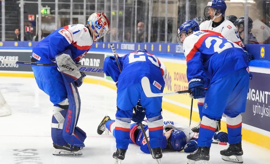 Slovenskí hokejisti do 18 rokov živia stále nádej na štvrťfinále. Na MS do 18 rokov vo Fínsku však musia v poslednom zápase skupiny A ...