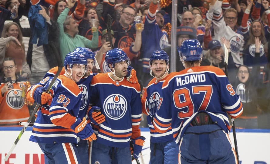 Hokejisti Edmontonu Oilers zvíťazili v piatom stretnutí štvrťfinále Západnej konferencie nad Los Angeles Kings 4:3 a celú sériu vyhrali ...