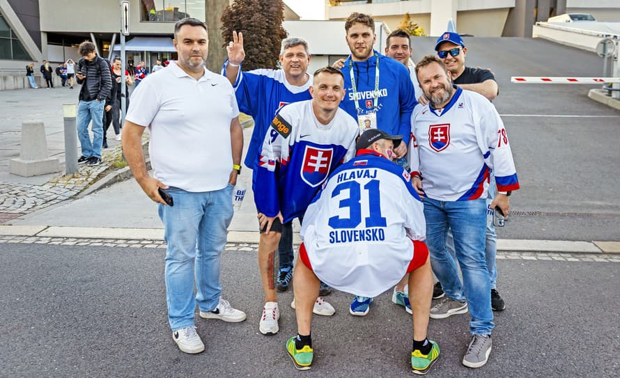 Slovenskí fanúšikovia na MS počkali so zborovým skandovaním mena niektorého hráča až do tretieho zápasu. Skvelými zákrokmi ich k tomu ...