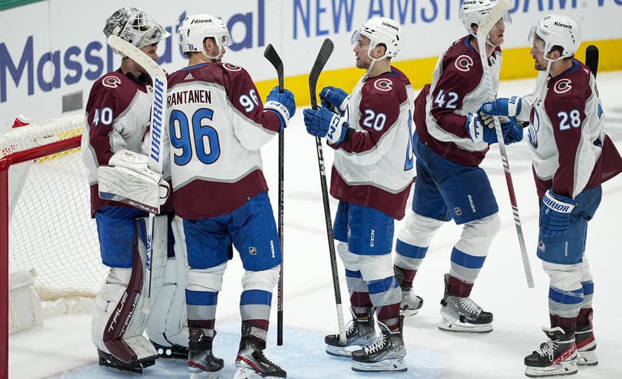 Hokejisti Colorada vyhrali v noci na štvrtok v piatom semifinále Západnej konferencie NHL na ľade Dallasu 5:3. 