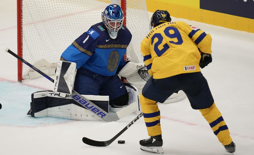 Hokejisti Švédska zvíťazili vo štvrtkovom stretnutí B-skupiny MS v Ostrave nad Kazachstanom 3:1. Po štyroch dueloch majú na konte plný ...
