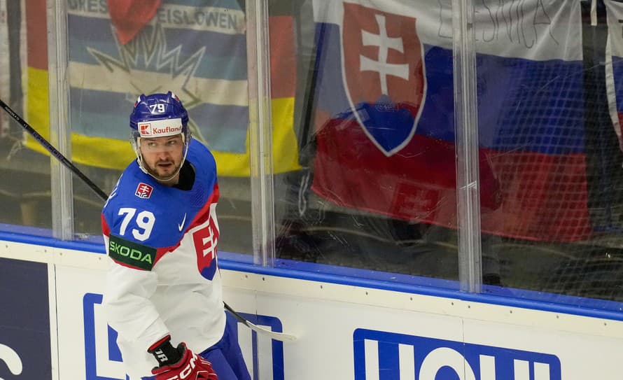 Slovenský hokejový reprezentant Libor Hudáček (33) predvádza na MS v Česku skvelé výkony.