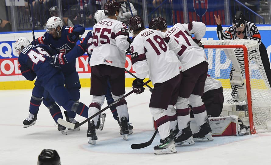 Američania nás posunuli definitívne do štvrťfinále! V zápase B-skupiny majstrovstiev sveta zdolali hokejisti USA Lotyšsko a je jasné, ...