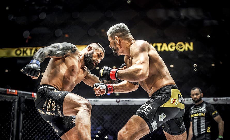 Už cez víkend prebehne odvetný zápas MMA medzi slovenským zápasníkom Attilom Véghom (38) a jeho českým súperom Karlosom Vémolom (38), ...