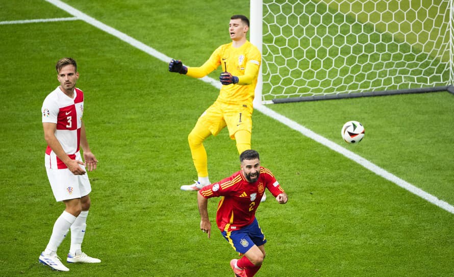 Futbalisti Španielska zvíťazili v sobotnom zápase B-skupiny na ME v Nemecku nad Chorvátskom 3:0. V úvodnom šlágri finálového turnaja ...