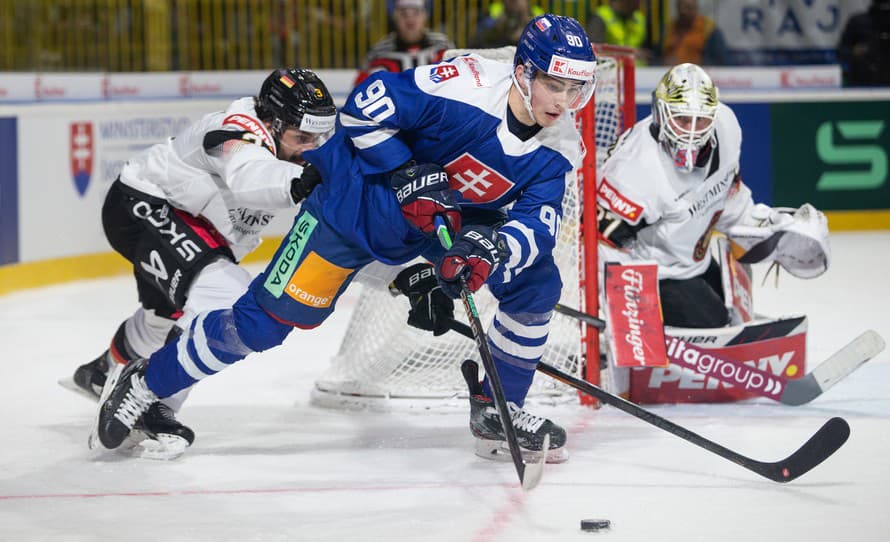 Slovenský hokejista Maroš Jedlička (21) sa v novej sezóne predstaví v českej extralige. Talentovaný útočník podpísal kontrakt s Kometou ...