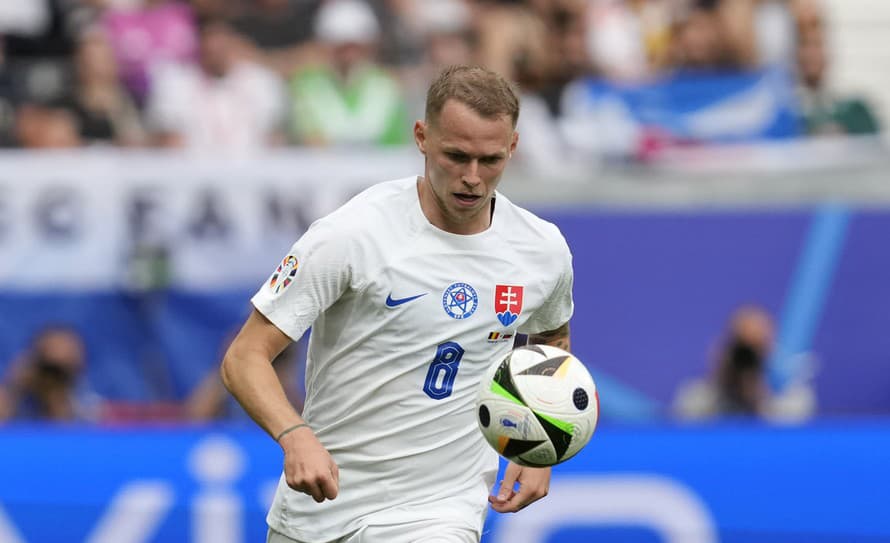 Slovenskí futbalisti idú do druhého zápasu na ME v Nemecku s pokorou. Do šampionátu vstúpili v pondelok senzačným víťazstvom 1:0 nad ...