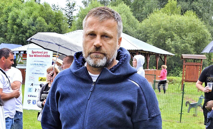 Trafil klinec po hlavičke! Bývalý slovenský reprezentant Jozef Kožlej (50) otvorene zhodnotil výkon našich futbalistov na ME v zápase ...