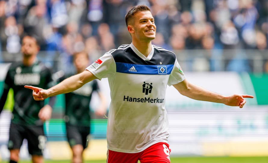 Slovenský futbalový reprezentant László Bénes sa stal novou posilou Unionu Berlín, do ktorého prestúpil z Hamburgeru SV. 