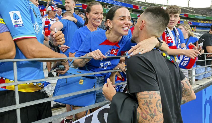 Konečne ho videla na turnaji! Keď bol Marek Hamšík (36) ešte hráčom, jeho sestra Michaela (34) ho na EURO hrať nevidela, keďže v roku ...