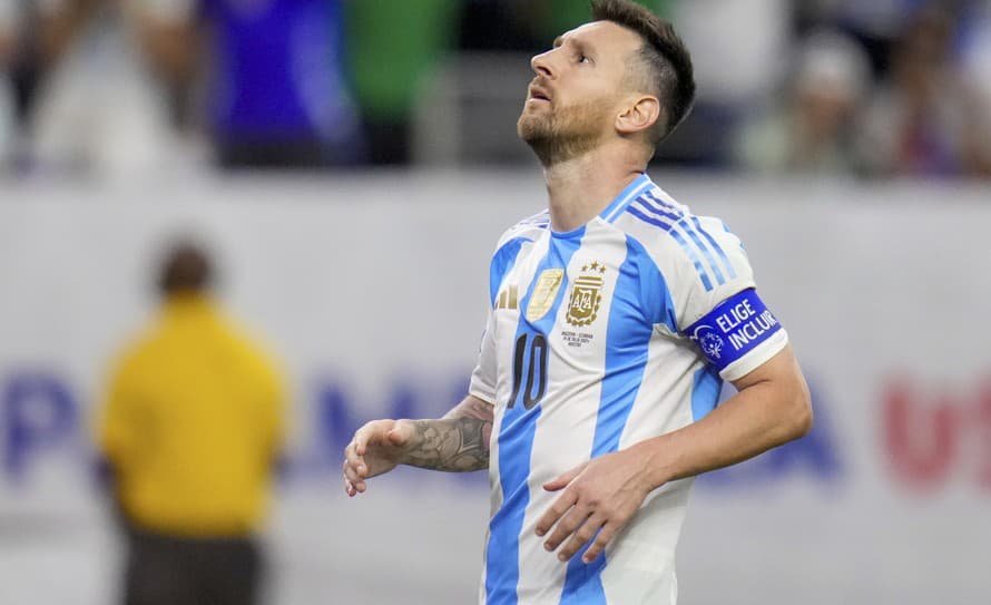 Argentínsky futbalový útočník Lionel Messi (37) musel byť v 66. minúte finálového stretnutia Copa América vystriedaný kvôli strašidelnému ...