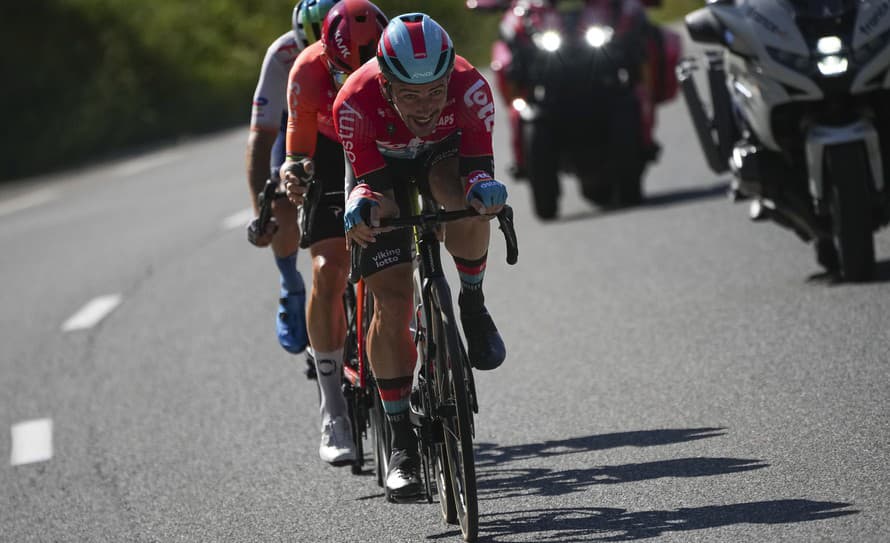 Belgický cyklista Victor Campanaerts z tímu Lotto–Dstny sa stal víťazom štvrtkovej 18. etapy 111. ročníka Tour de France. Na 179,5 km ...