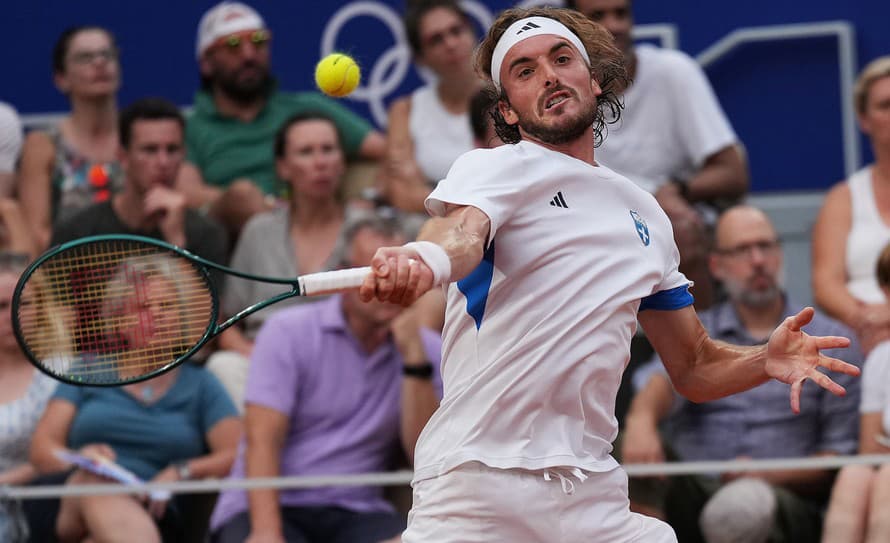 Grécky tenista Stefanos Tsitsipas (25) ukončil spoluprácu so svojím otcom ako trénerom Apostolosom. Po nedávnej prehre s Keiom Nišikorim ...