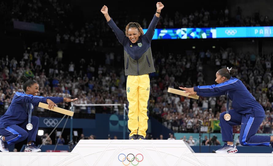 Len o štyri sekundy nestihla trénerka amerických gymnastiek Cécile Landiová lehotu na podanie protestu proti hodnoteniu svojej zverenkyne ...