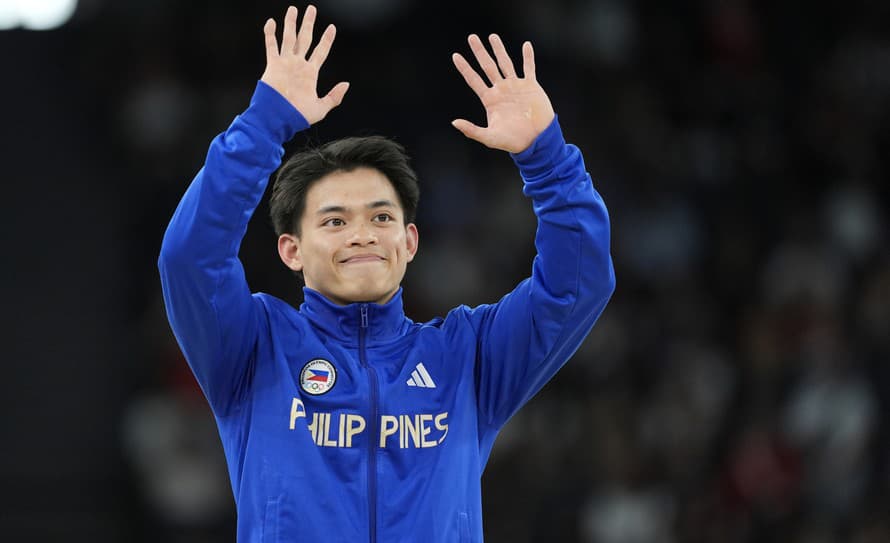 Dvojnásobný olympijský šampión v športovej gymnastike Carlos Yulo (24) sa z olympijských hier v Paríži vrátil domov do Filipín ako hrdina.