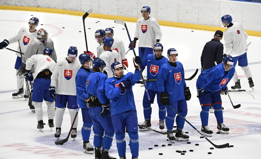 Slovenskí hokejisti nastúpili na svoje úvodné stretnutie v olympijskej kvalifikácii o postup na ZOH 2026. Proti Rakúsku zvíťazili najtesnejším ...