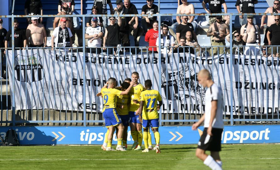 Futbalisti MFK Skalica a FC Košice remizovali 0:0 v sobotňajšom zápase 6. kola Niké ligy. 