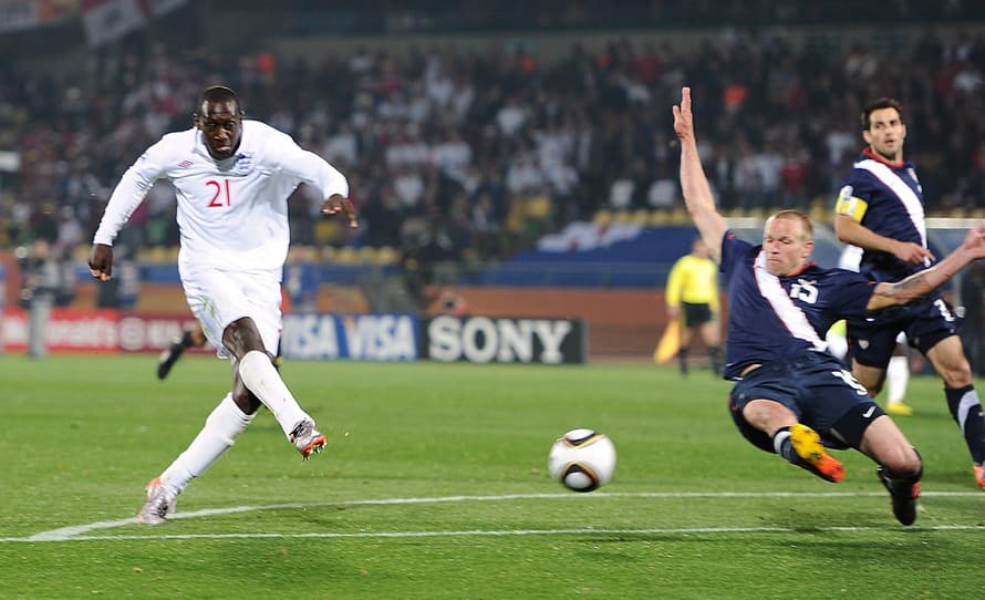 Bývalý anglický reprezentant Emile Heskey prišiel o všetky svoje nasporené peniaze a musel vyhlásiť bankrot.