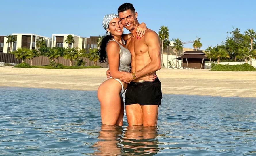 V dobe sociálnych sietí sa športové hviezdy stávajú nielen ikonami, ale aj neodmysliteľnými influencermi. Cristiano Ronaldo, svetoznámy ...