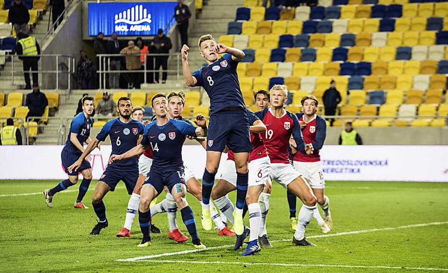 Čaká ich zápas roka, niektorých aj doterajšej kariéry, proti veľkému gigantovi a jednému z najväčších adeptov na triumf v Lige majstrov! ...