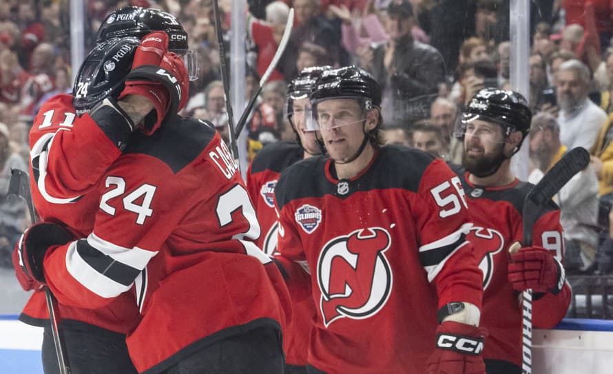 Hokejisti New Jersey Devils zvíťazili aj v druhom zápase v rámci NHL Global Series.