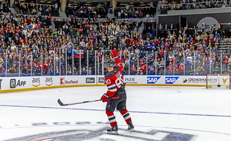 Hokejisti New Jersey Devils zvládli oba úvodné zápasy novej sezóny. V rámci projektu NHL Global Series v Prahe zdolali Buffalo 4:1 a ...