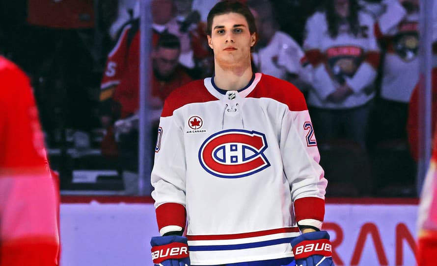 Chcete sa ísť v NHL pozrieť na draftovú jednotku Juraja Slafkovského (20)? V montrealskej aréne Bell Centre zacvakáte len za občerstvenie ...